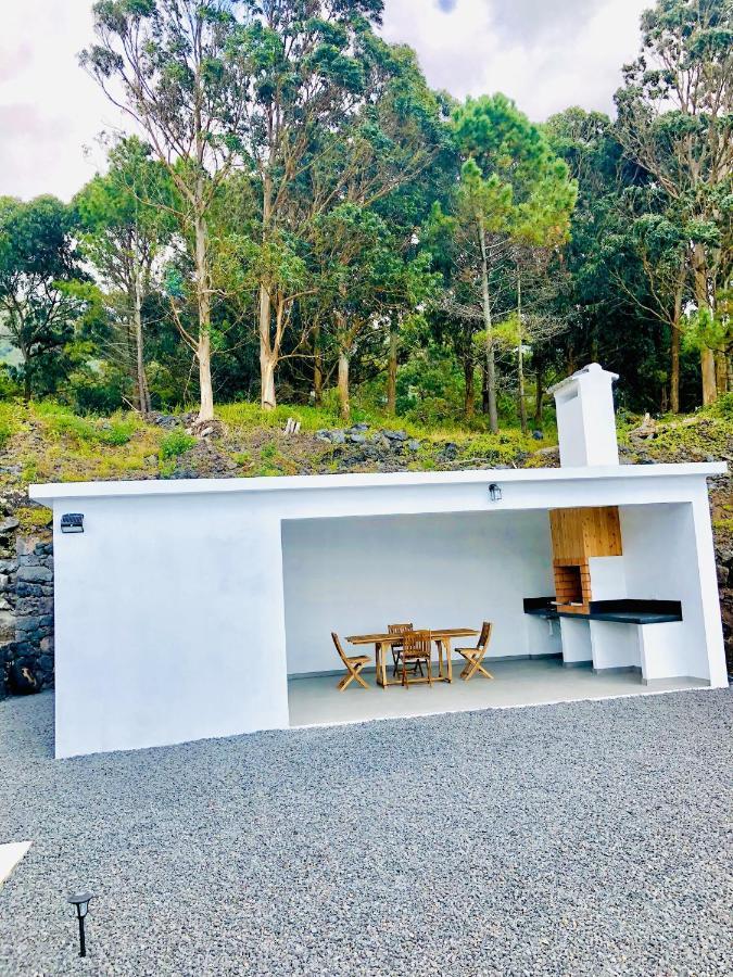 Amu- Apartamentos Misterios Da Urzelina Luaran gambar