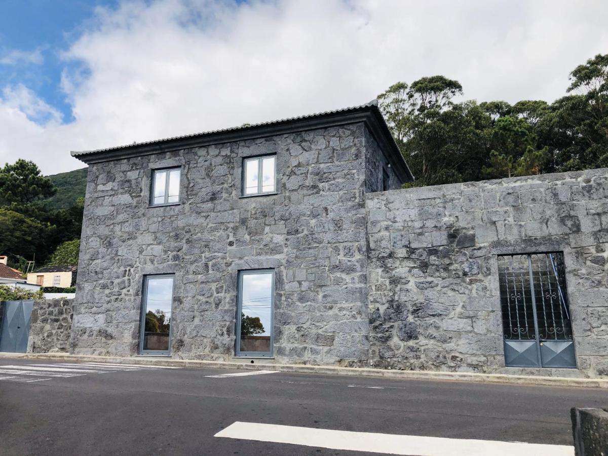 Amu- Apartamentos Misterios Da Urzelina Luaran gambar