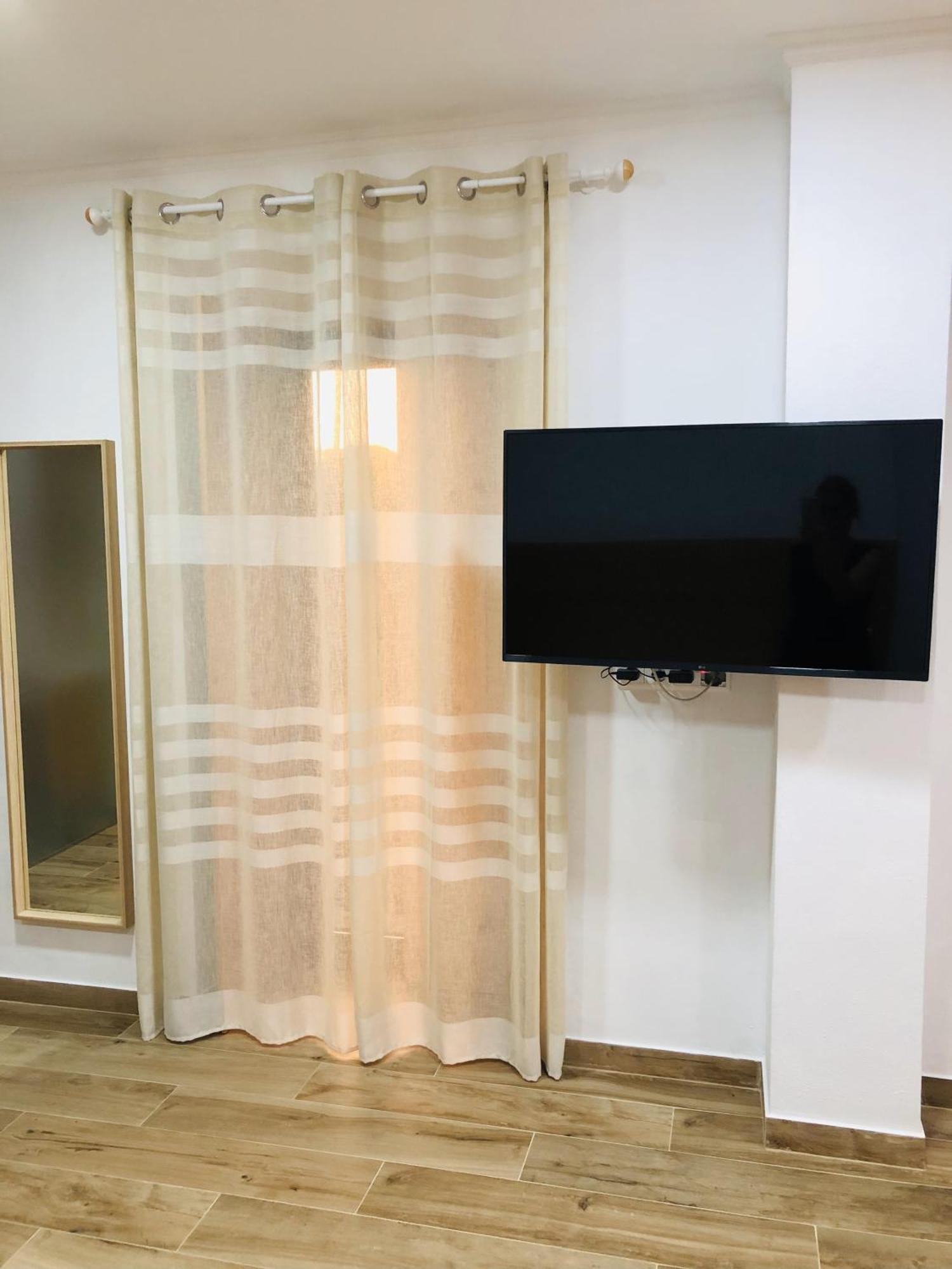 Amu- Apartamentos Misterios Da Urzelina Luaran gambar