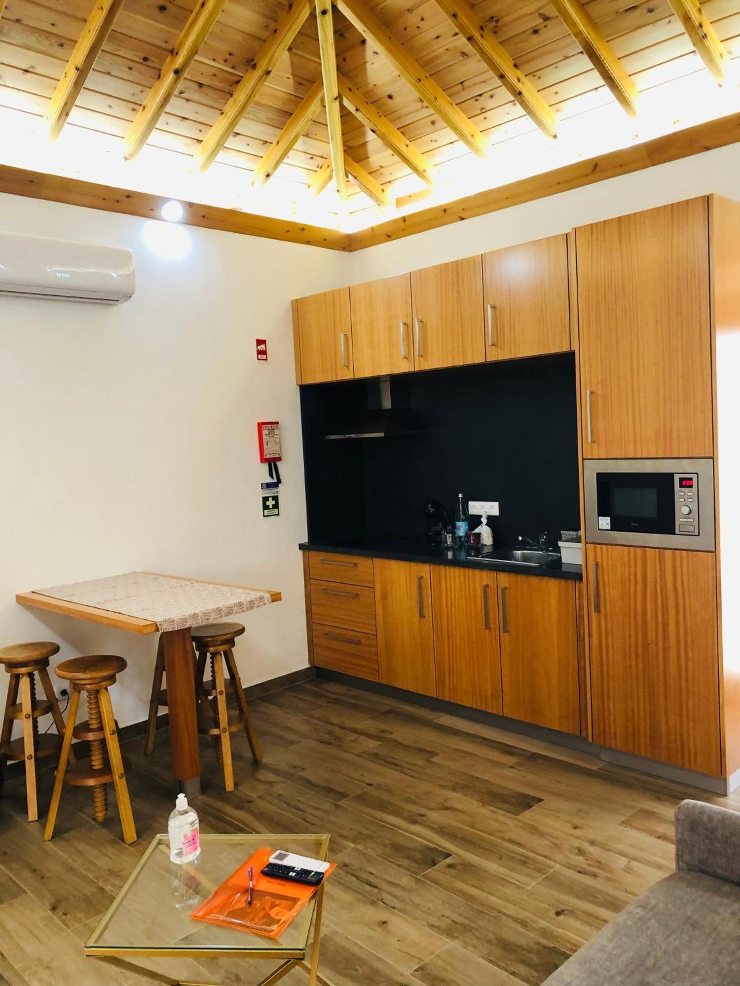 Amu- Apartamentos Misterios Da Urzelina Luaran gambar
