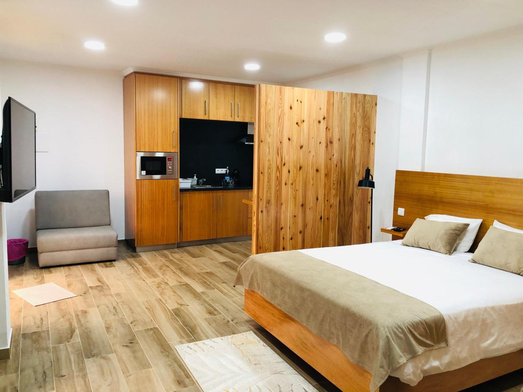 Amu- Apartamentos Misterios Da Urzelina Luaran gambar
