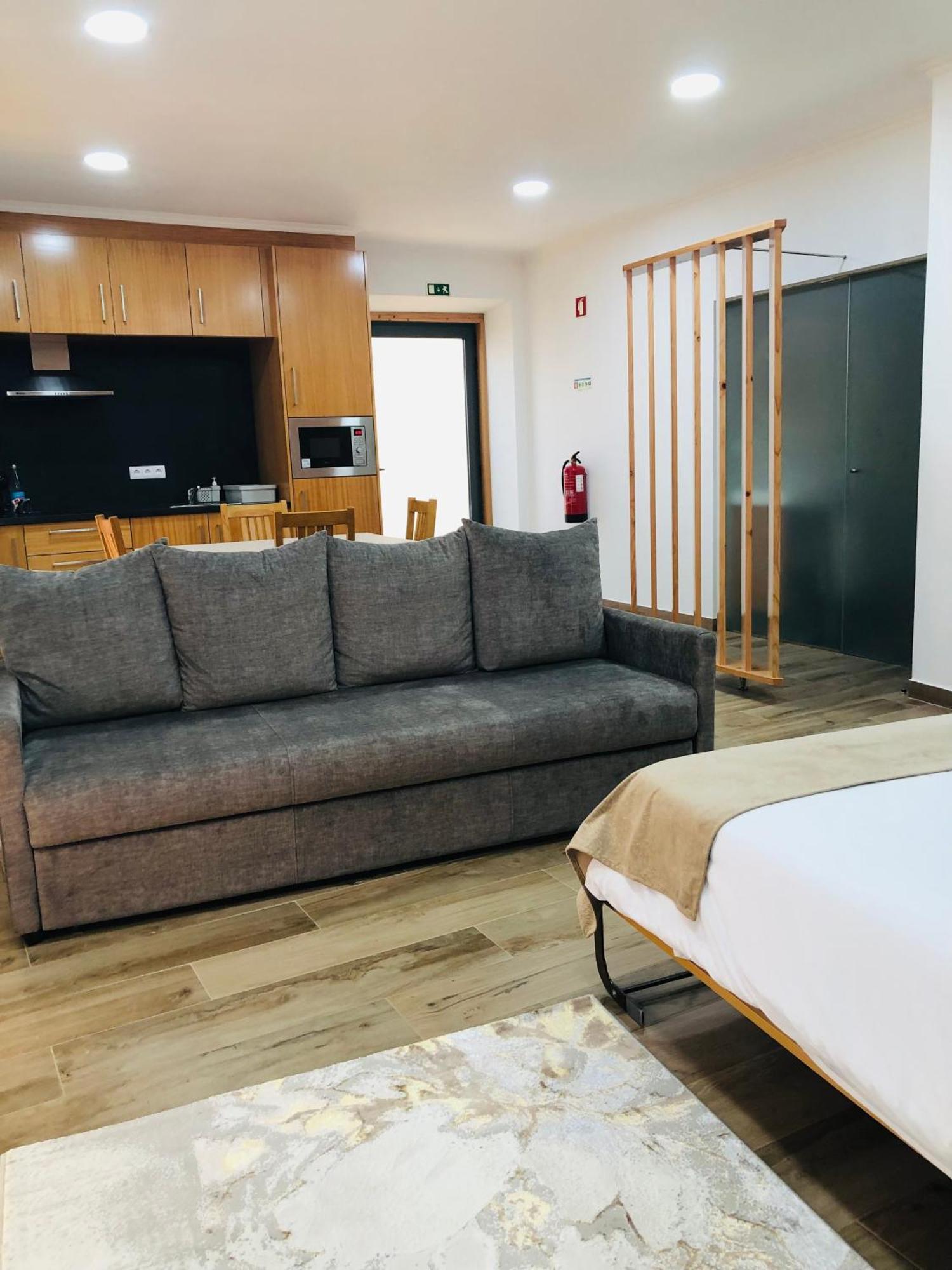 Amu- Apartamentos Misterios Da Urzelina Luaran gambar
